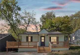 9328 Walnut St, Kansas City, MO 64114