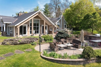42 Union Center Rd, Ulster Park, NY 12487