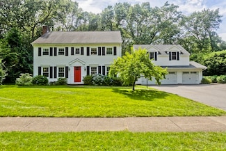 60 Cheshire Dr, Longmeadow, MA 01106