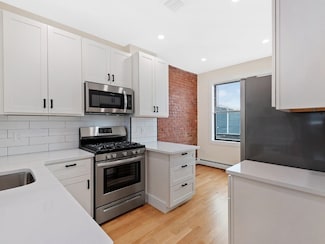 16 Pearl St Unit 2, Charlestown, MA 02129