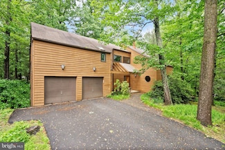 11598 Newport Cove Ln, Reston, VA 20194