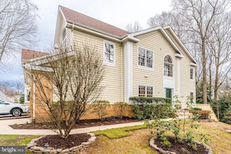 1257 Woodbrook Ct, Reston, VA 20194