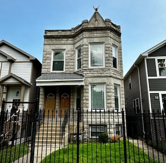 1923 S Sawyer Ave, Chicago, IL 60623
