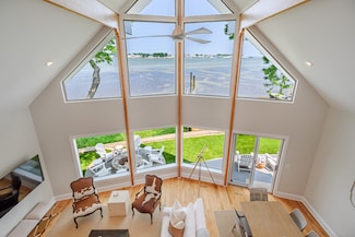 13 Seabreeze Place, Norwalk, CT 06854