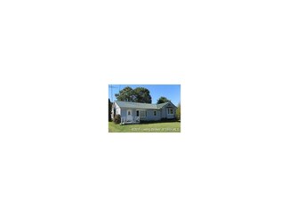 1016 W South Liberty Church Rd, Pekin, IN 47165