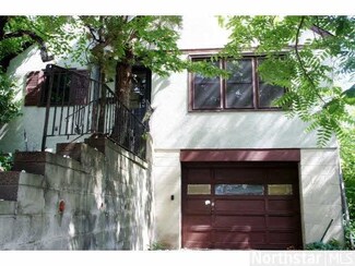 15 Annapolis St W, West Saint Paul, MN 55118