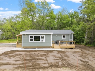 16 Overlook Rd, Goshen, MA 01032