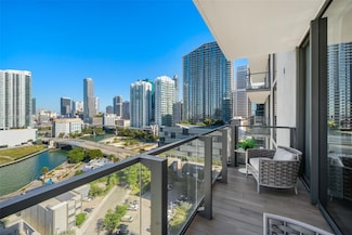 88 SW 7th St Unit 1212, Miami, FL 33130