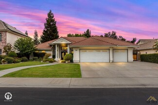6757 Park West Cir, Bakersfield, CA 93308