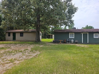 558c Hawthorne Rd, New Waverly, TX 77358