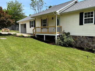 408 Ridgecrest Dr, La Fayette, GA 30728