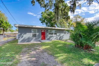 843 Niles St, Daytona Beach, FL 32114