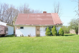 5910 Porter Rd, Niagara Falls, NY 14304