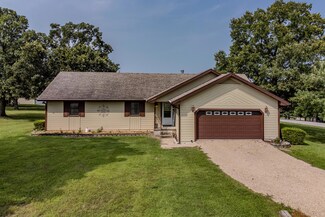 26 Lazy River Ln, Camdenton, MO 65020