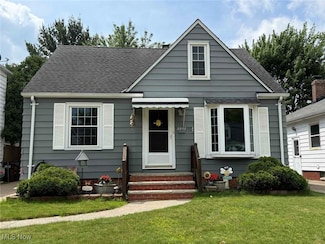 2907 Liggett Dr, Cleveland, OH 44134