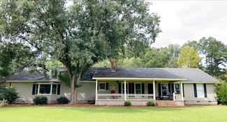 909 Jodie Hobby Rd, Sylvester, GA 31791