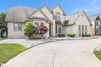 2412 Haff Dr, Sterling Heights, MI 48314