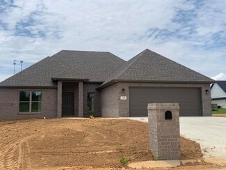 2306 S 19th St, Paragould, AR 72450