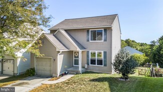 128 Wesley Ln, Coatesville, PA 19320