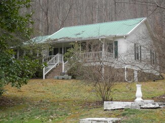 2078 Left Poor Valley Rd, Pennington Gap, VA 24277