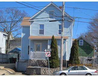 118 Powell St, Lowell, MA 01851