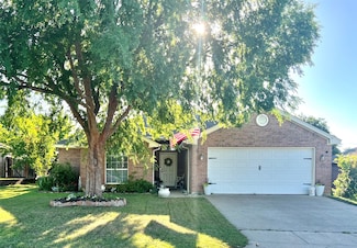 221 Whitestone Way, Weatherford, TX 76085