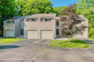 3635 E Meadows Ct, Okemos, MI 48864