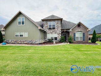 2405 Rothmore Dr SW, Huntsville, AL 35803