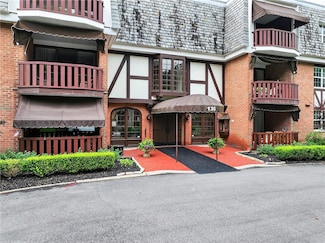 136 Centennial Ave Unit 303, Sewickley, PA 15143