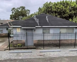 2712 Berry St, Houston, TX 77004