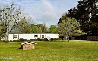 31 Hull St, Whiteville, NC 28472