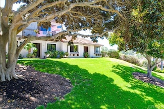 6942 Batiquitos Dr, Carlsbad, CA 92011