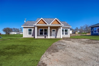 230 W Cardinal St, Ector, TX 75439