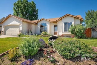7431 E Nottingham Ln, Nampa, ID 83687