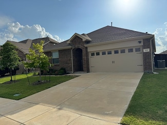 828 Grapefruit Ct, Forney, TX 75126