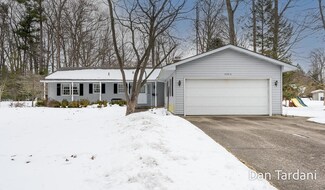 3950 Norton Hills Rd, Norton Shores, MI 49441