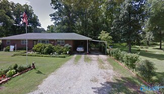 136 Park St, Anniston, AL 36201
