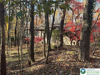 1433 Deer Path Dr, Walnutport, PA 18088