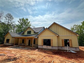 575 Lee County 246, Salem, AL 36874