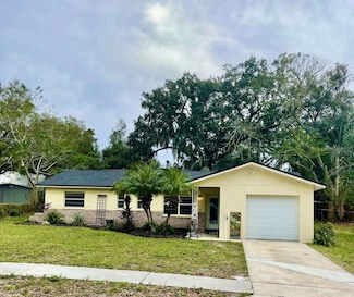 7025 Allview Dr, Tampa, FL 33637