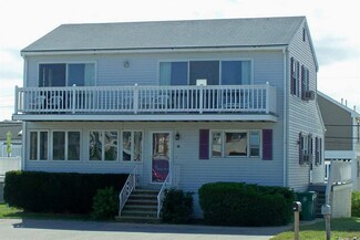 48 Plymouth St, Seabrook, NH 03874