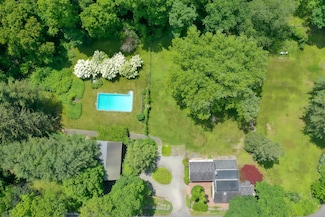 708 L Ponus Ridge Rd, New Canaan, CT 06840