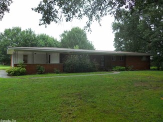 E 10th, Carlisle, AR 72024