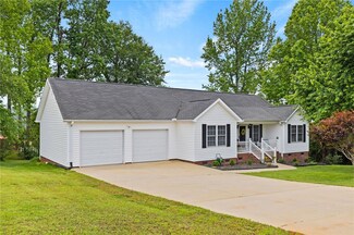 415 Alethia St, Easley, SC 29642