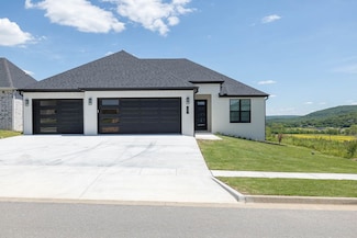 151 N Eagle Mountain St, Prairie Grove, AR 72753