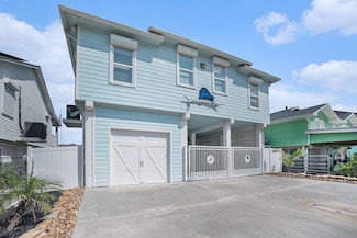 1171 Sailfish St, Bayou Vista, TX 77563