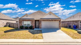 2230 Eldridge Ln, Conway, AR 72032