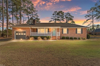31 Bayview Dr, Poquoson, VA 23662