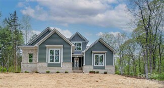 293 Laurel Crest Dr, Kannapolis, NC 28081