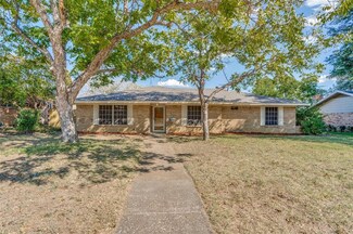 1042 Capetown Dr, Grand Prairie, TX 75050